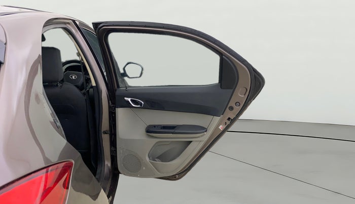 2018 Tata Tiago XZ DIESEL, Diesel, Manual, 82,616 km, RHS Rear Door