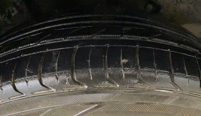 2017 Tata Tiago XZ PETROL, Petrol, Manual, 74,861 km, Right Rear Tyre Tread