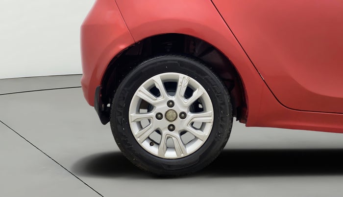 2017 Tata Tiago XZA PETROL, Petrol, Automatic, 98,746 km, Right Rear Wheel