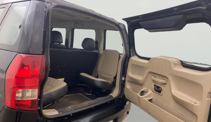 2018 Mahindra TUV300 T10, Diesel, Manual, 80,124 km, Boot Open Zoomed View