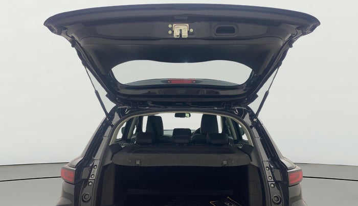 2023 Toyota URBAN CRUISER HYRYDER V HYBRID, Hybrid, Automatic, 33,241 km, Boot Door Open