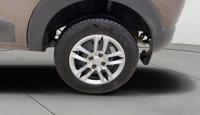 2022 Renault TRIBER RXL MT, Petrol, Manual, 68,363 km, Left Rear Wheel