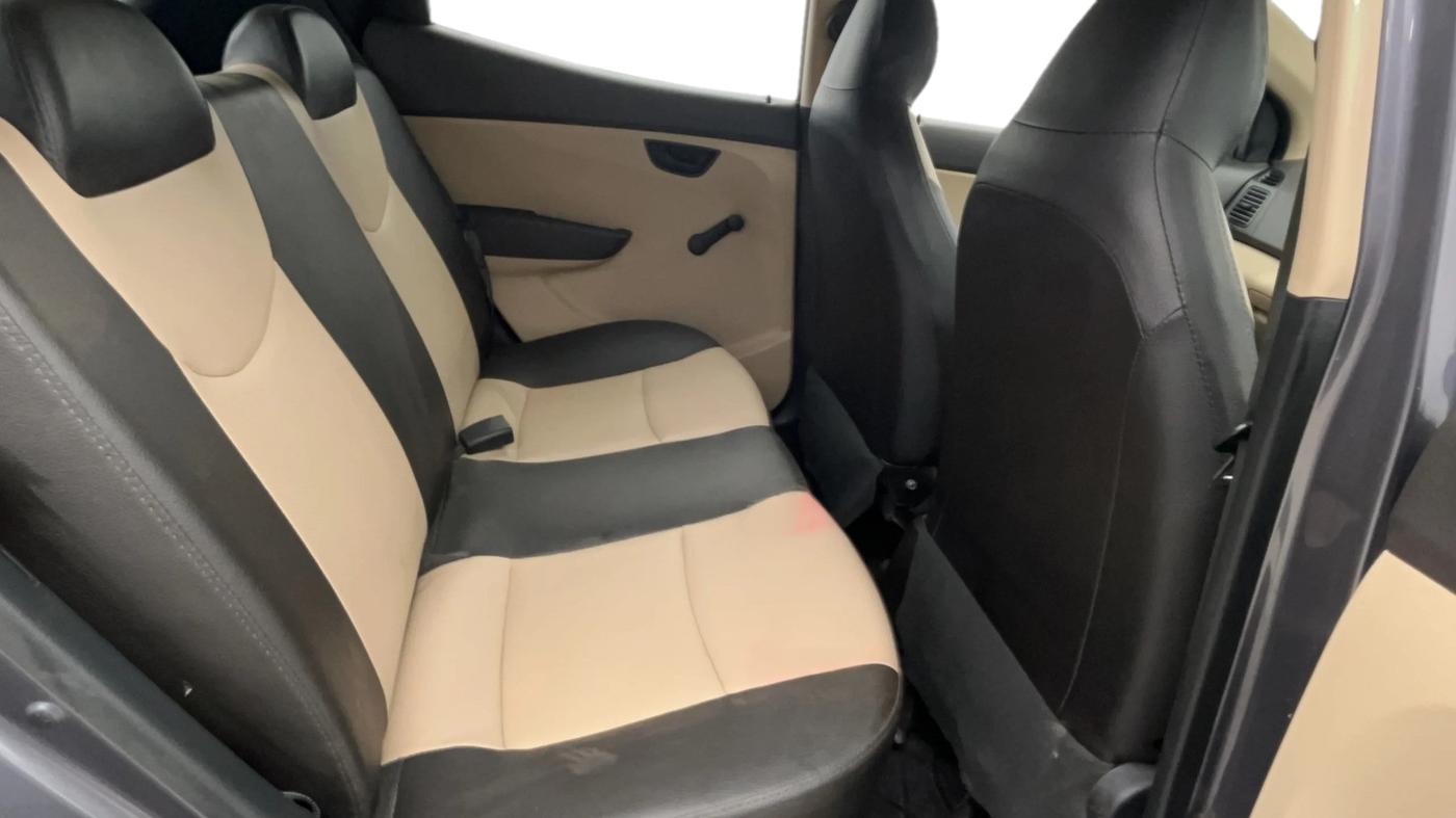 2015 Hyundai Eon ERA +, Petrol, Manual, 91,906 km, Right Side Rear Door Cabin