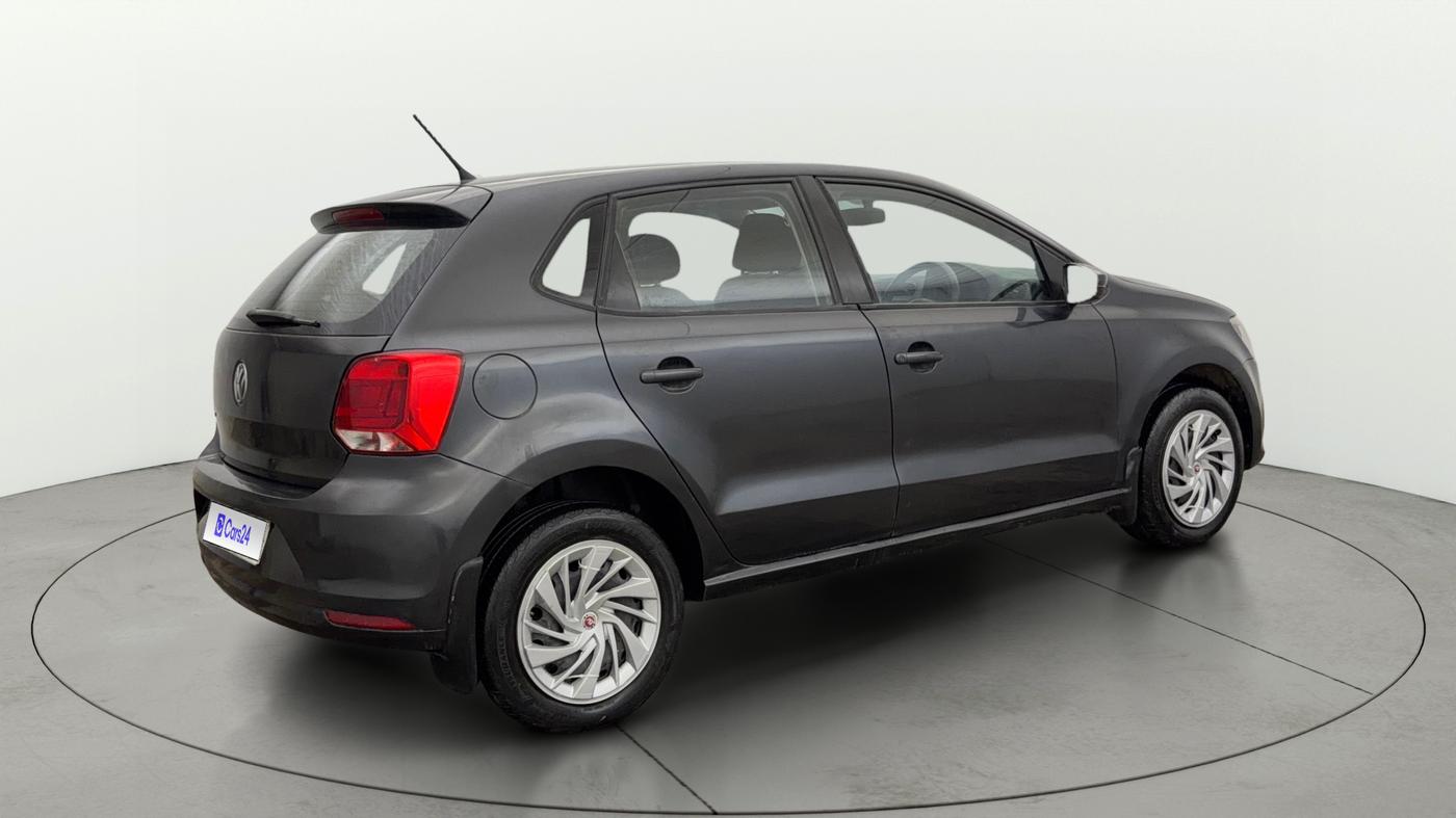 2016 Volkswagen Polo COMFORTLINE 1.2L, Petrol, Manual, 68,818 km, Right Back Diagonal