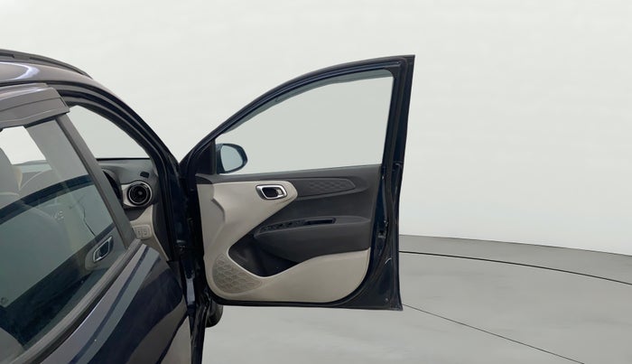 2021 Hyundai GRAND I10 NIOS SPORTZ 1.2 KAPPA VTVT CNG, CNG, Manual, 1,22,596 km, RHS Front Door