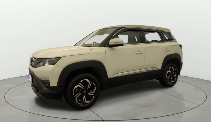 2023 Maruti BREZZA VXI SMART HYBRID, Petrol, Manual, 33,093 km, Left Front Diagonal