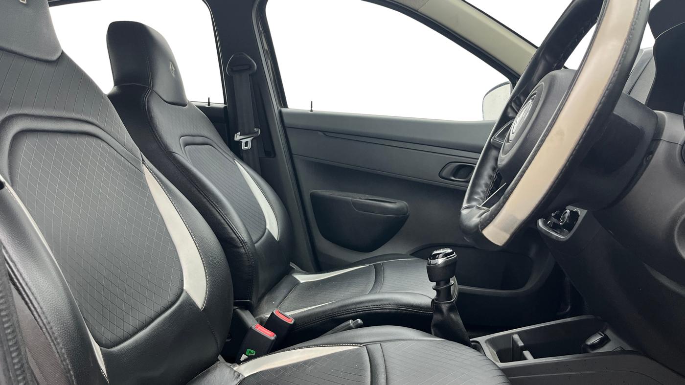 2020 Renault Kwid RXT 0.8, Petrol, Manual, 73,246 km, Right Side Front Door Cabin