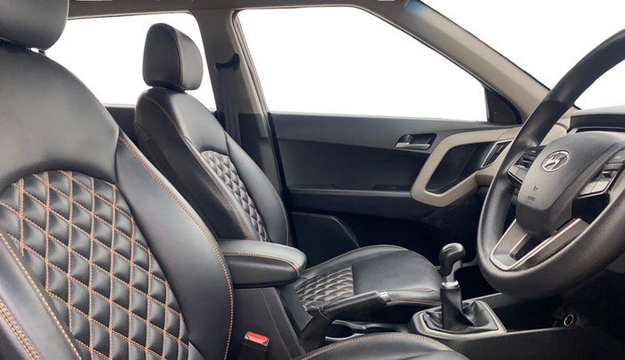 2016 Hyundai Creta SX PLUS 1.6 PETROL, Petrol, Manual, 59,728 km, Right Side Front Door Cabin