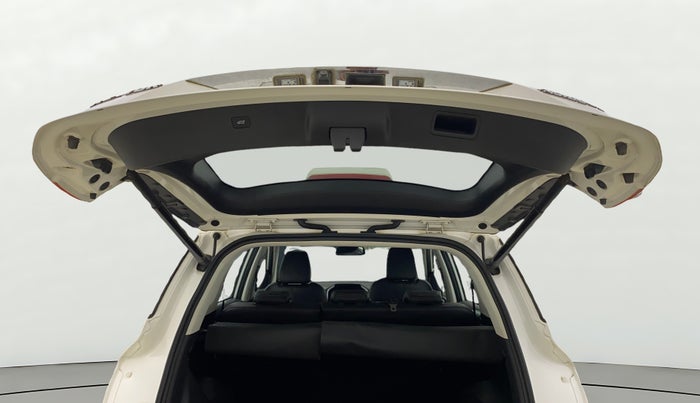 2020 MG HECTOR SHARP 1.5 DCT PETROL, Petrol, Automatic, 63,826 km, Boot Door Open