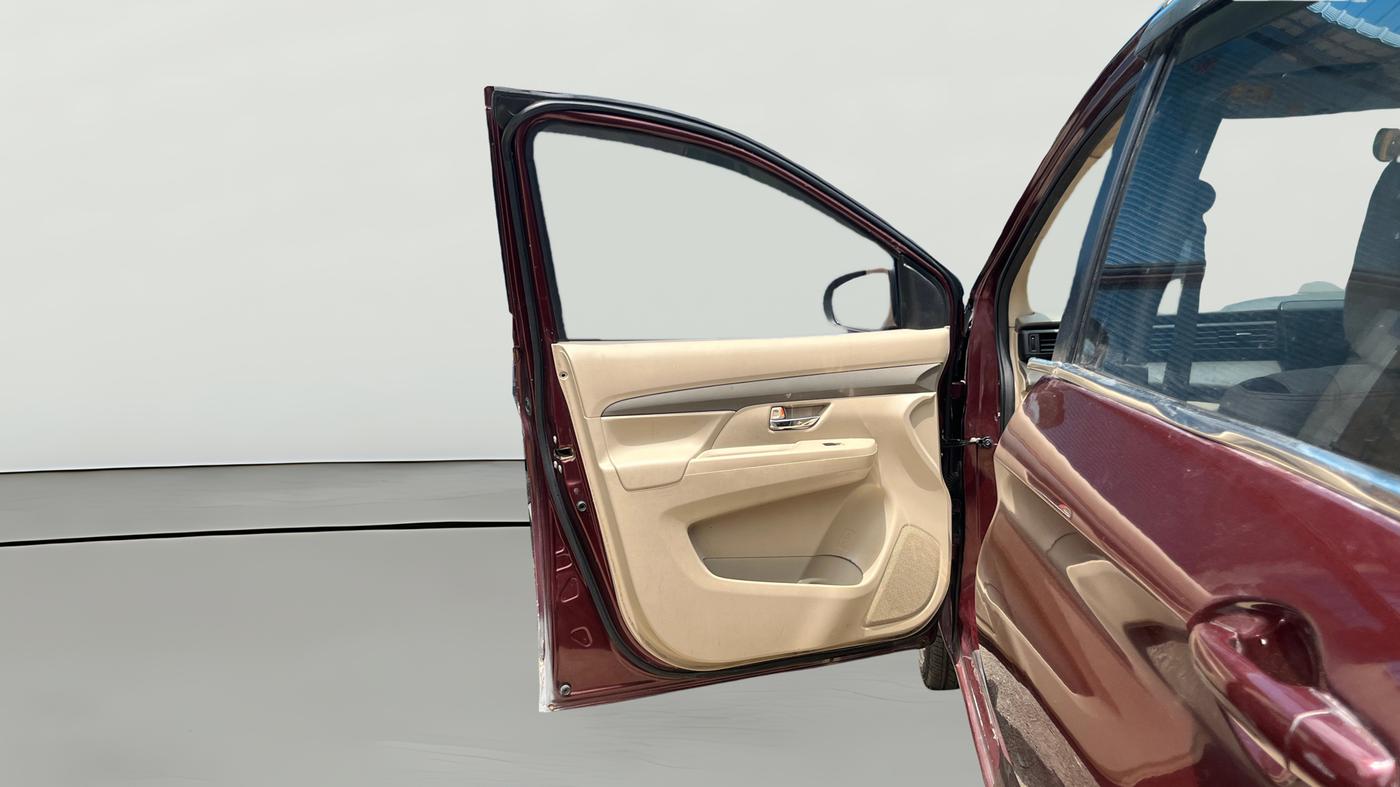 2019 Maruti Ertiga VDI 1.5, Diesel, Manual, 1,24,999 km, LHS Front Door