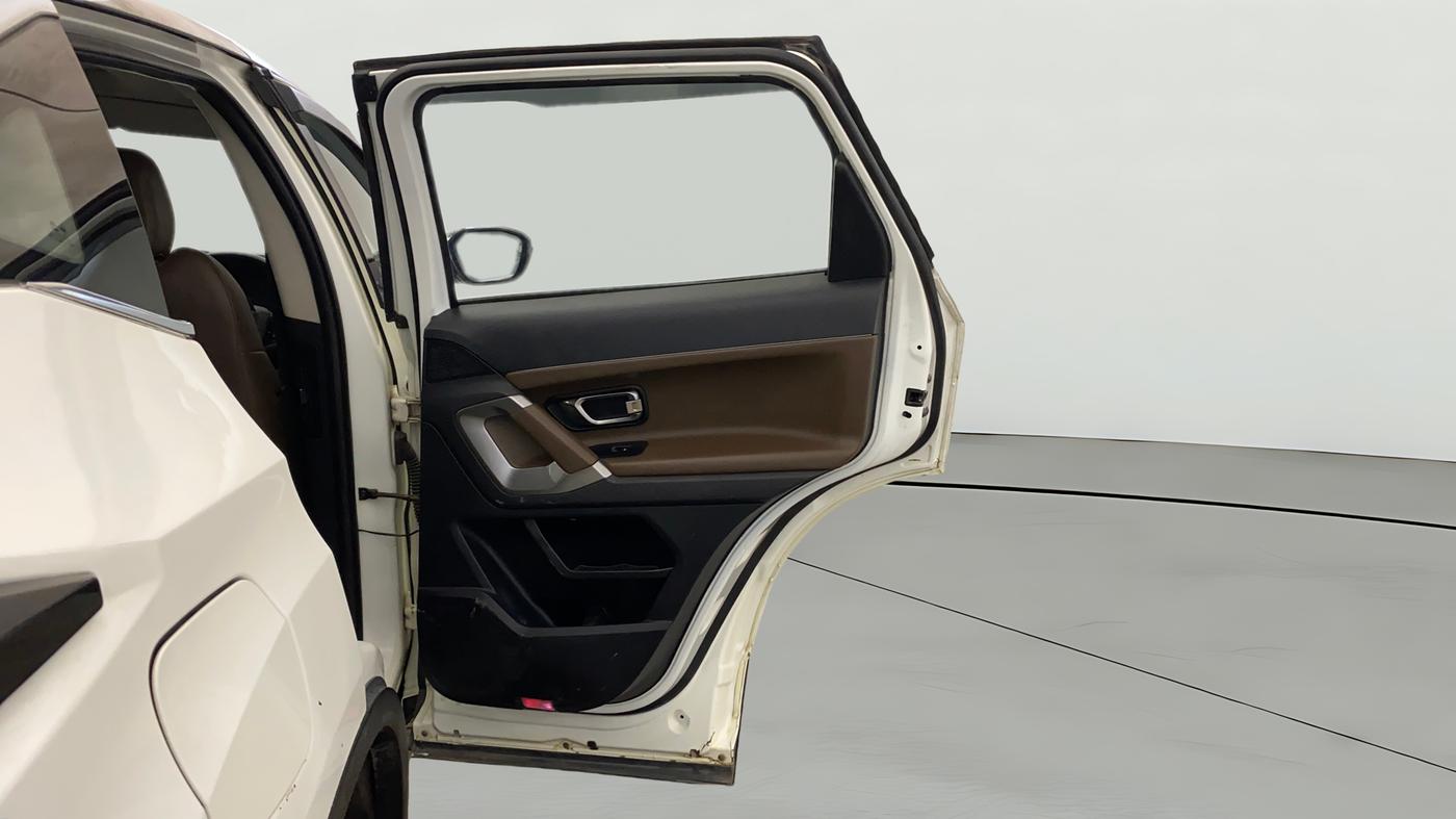 2020 Tata Harrier XZ PLUS 2.0L DUAL TONE, Diesel, Manual, 1,32,979 km, RHS Rear Door