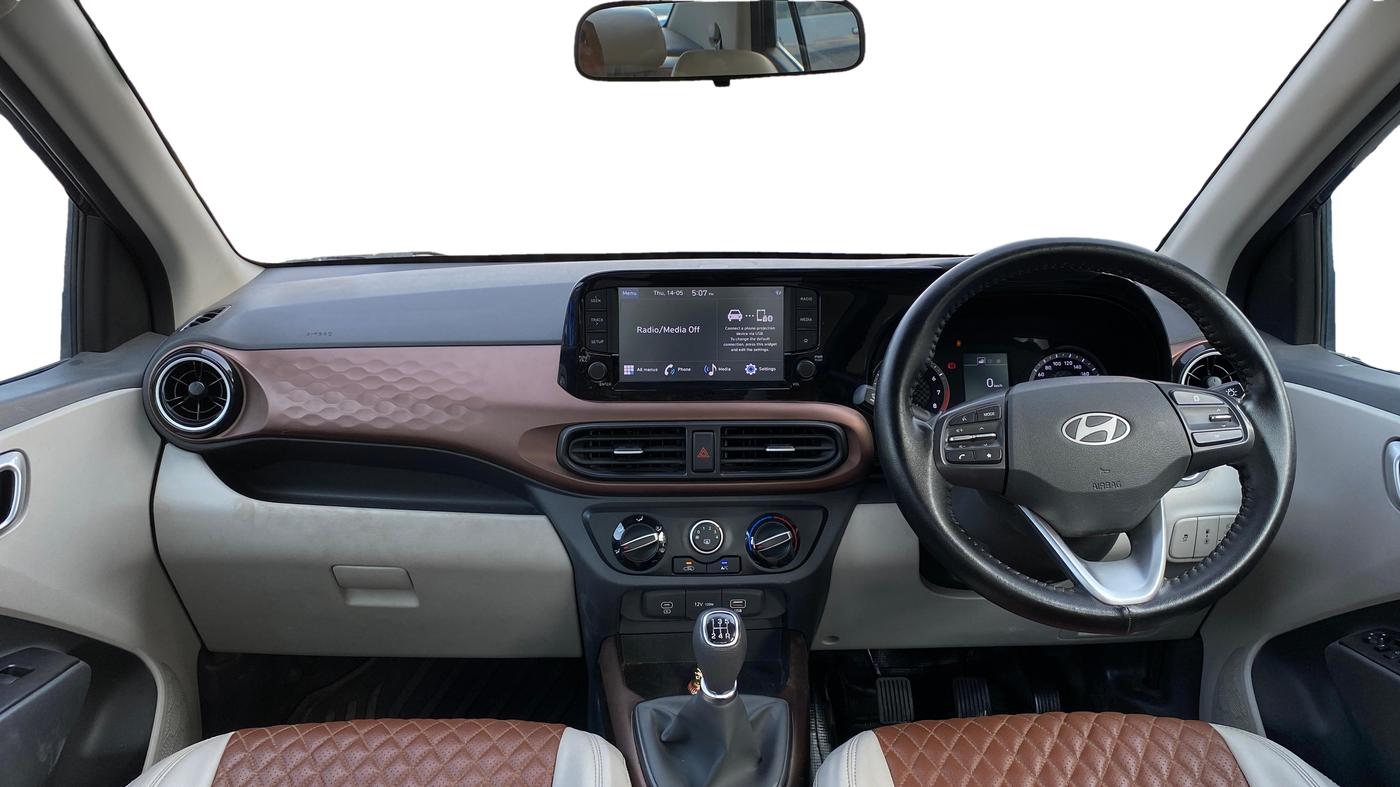 2024 Hyundai AURA SX 1.2 CNG, CNG, Manual, 27,116 km, Dashboard
