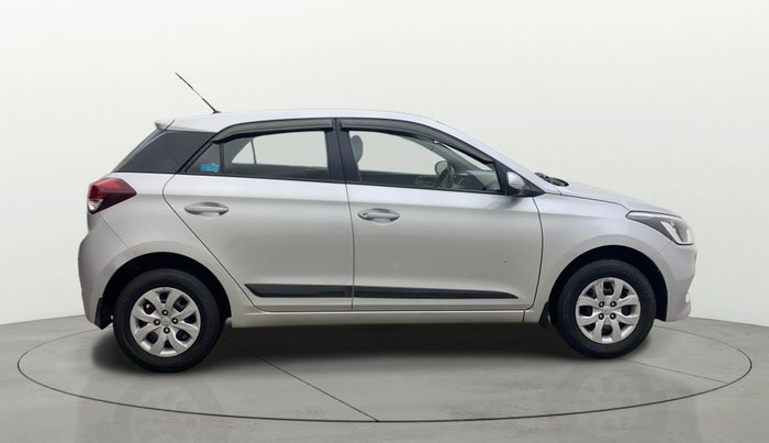 2017 Hyundai Elite i20 SPORTZ 1.2, Petrol, Manual, 38,451 km, Right Side View