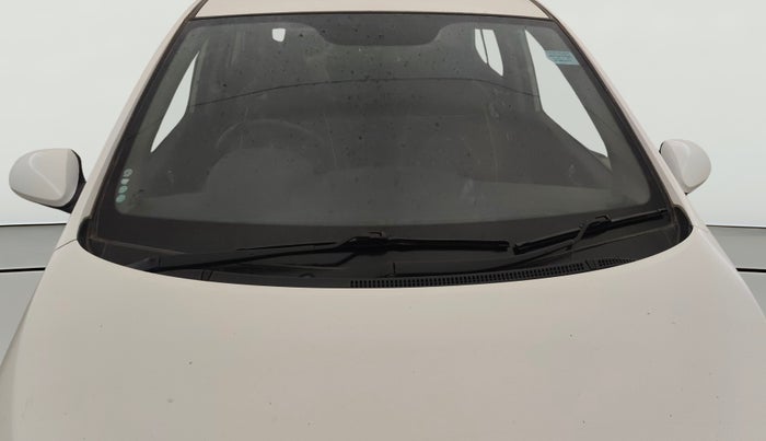2014 Hyundai Xcent SX 1.2 (O), Petrol, Manual, 1,08,074 km, Front Windshield