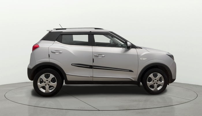 2023 Mahindra XUV300 W6 1.2 PETROL, Petrol, Manual, 38,391 km, Right Side View
