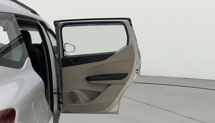 2025 Renault TRIBER RXT, CNG, Manual, 4,991 km, RHS Rear Door