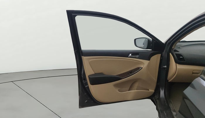 2013 Hyundai Verna FLUIDIC 1.6 VTVT SX, Petrol, Manual, 53,145 km, LHS Front Door