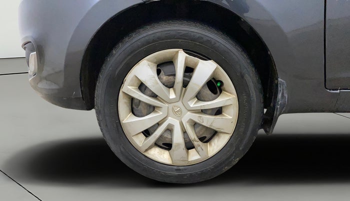 2016 Tata Zest XMS PETROL, Petrol, Manual, 67,822 km, Left Front Wheel