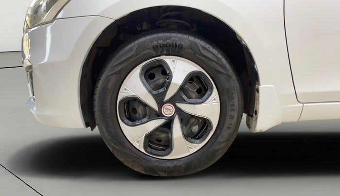 2014 Maruti Ciaz VXI, CNG, Manual, 55,405 km, Left Front Wheel