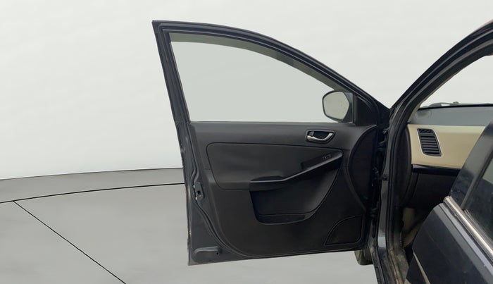 2014 Tata Zest XT PETROL, Petrol, Manual, 86,702 km, LHS Front Door