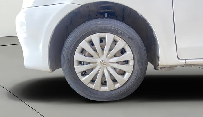 2013 Toyota Etios Liva GD, Diesel, Manual, 70,400 km, Left Front Wheel