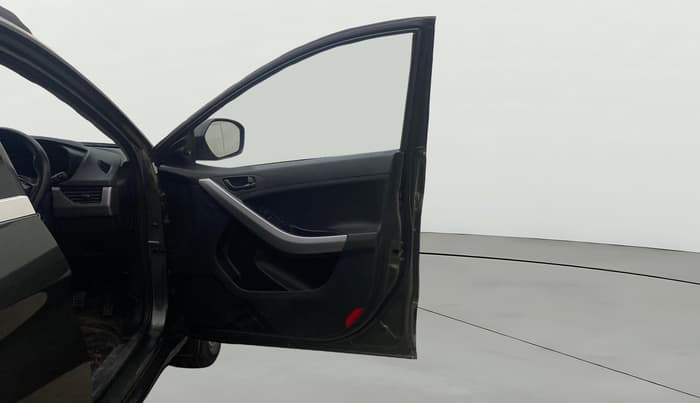 2022 Tata NEXON XM SUNROOF PETROL, Petrol, Manual, 52,446 km, RHS Front Door
