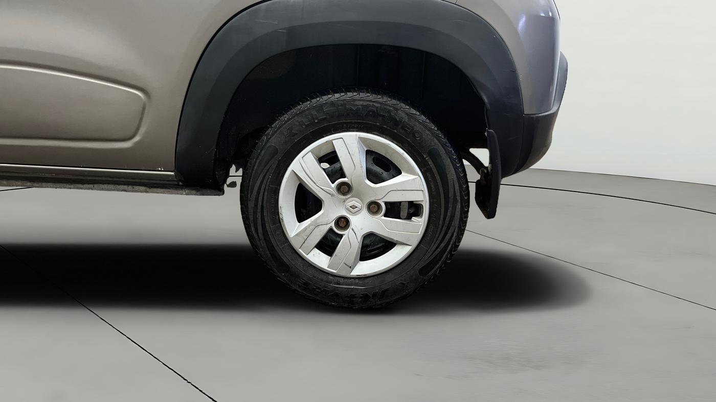 2017 Renault Kwid RXT 1.0 AMT (O), Petrol, Automatic, 53,835 km, Left Rear Wheel