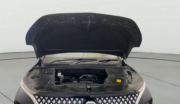 2023 MG HECTOR SHARP PRO 1.5 TURBO MT PETROL, Petrol, Manual, 39,333 km, Open Bonet