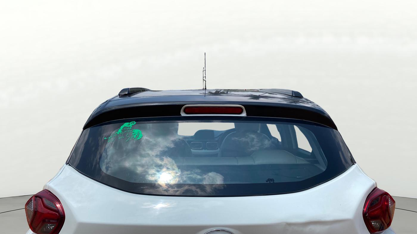 2021 Tata PUNCH ACCOMPLISHED AMT, Petrol, Automatic, 30,122 km, Rear Windshield