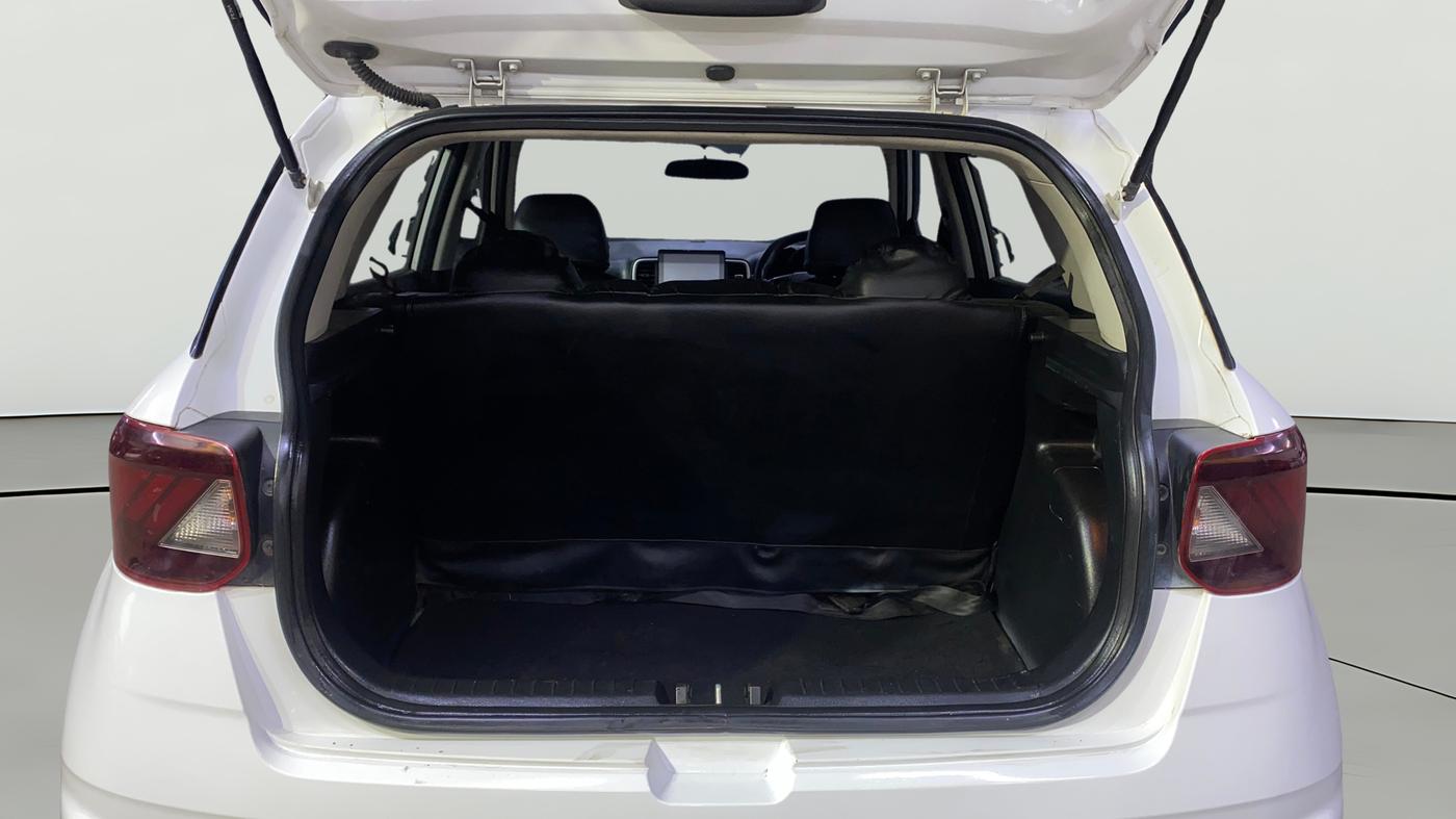 2020 Hyundai VENUE SX 1.5 CRDI, Diesel, Manual, 91,838 km, Boot Open Zoomed View