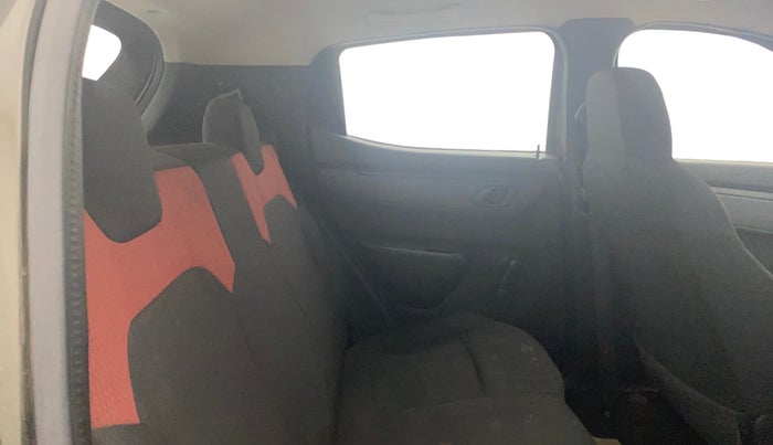 2017 Renault Kwid RXL, Petrol, Manual, 85,764 km, Right Side Rear Door Cabin