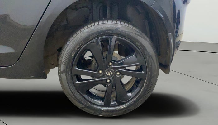 2022 Tata ALTROZ XZ PLUS DIESEL DARK EDITION, Diesel, Manual, 73,391 km, Left Rear Wheel