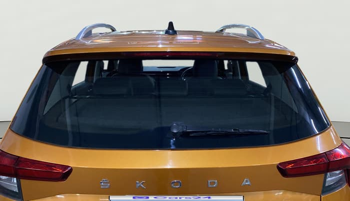 2022 Skoda KUSHAQ STYLE 1.0L TSI AT (6 AIRBAGS), Petrol, Automatic, 15,721 km, Rear Windshield