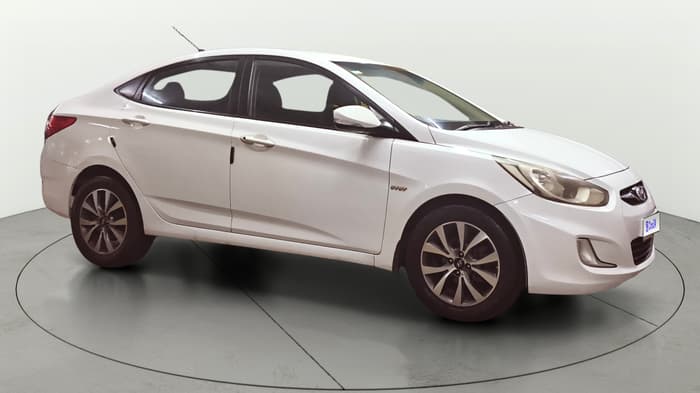 2013 Hyundai Verna FLUIDIC 1.6 VTVT SX, Petrol, Manual, 90,220 km, Right Front Diagonal