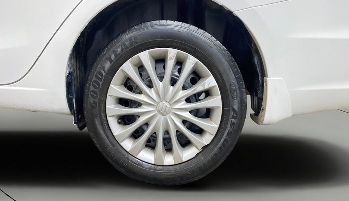 2017 Maruti Ciaz DELTA 1.4 MT PETROL, Petrol, Manual, 1,02,550 km, Left Rear Wheel