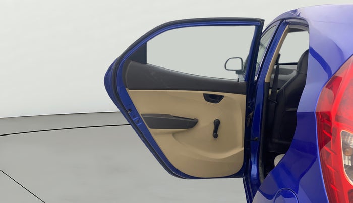 2016 Hyundai Eon MAGNA + AIRBAG, Petrol, Manual, 72,191 km, LHS Rear Door