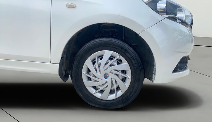 2018 Tata TIGOR XE (O) Petrol, Petrol, Manual, 55,254 km, Right Front Wheel