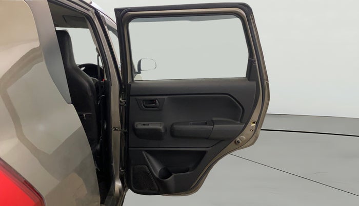 2021 Maruti New Wagon-R LXI CNG 1.0, CNG, Manual, 90,469 km, RHS Rear Door