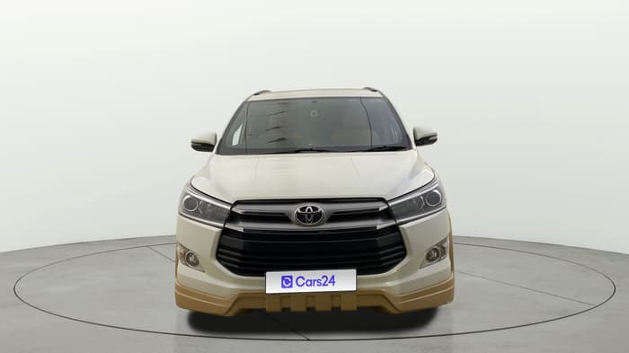 2017 Toyota Innova Crysta 2.4 VX 7 STR, Diesel, Manual, 77,856 km, Front