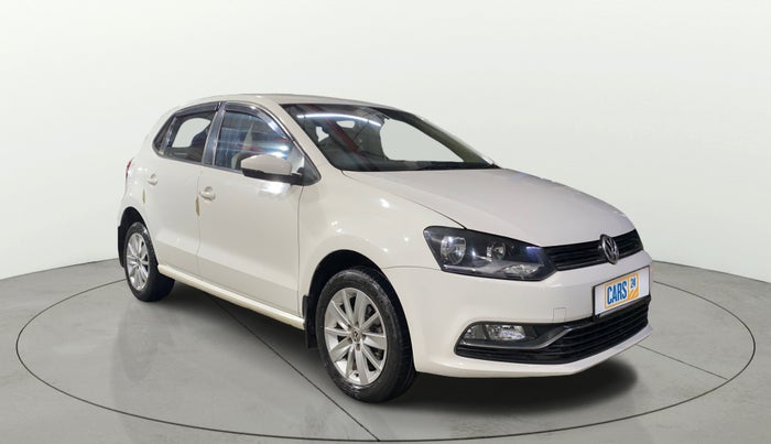 2016 Volkswagen Polo HIGHLINE1.2L, Petrol, Manual, 33,574 km, Right Front Diagonal