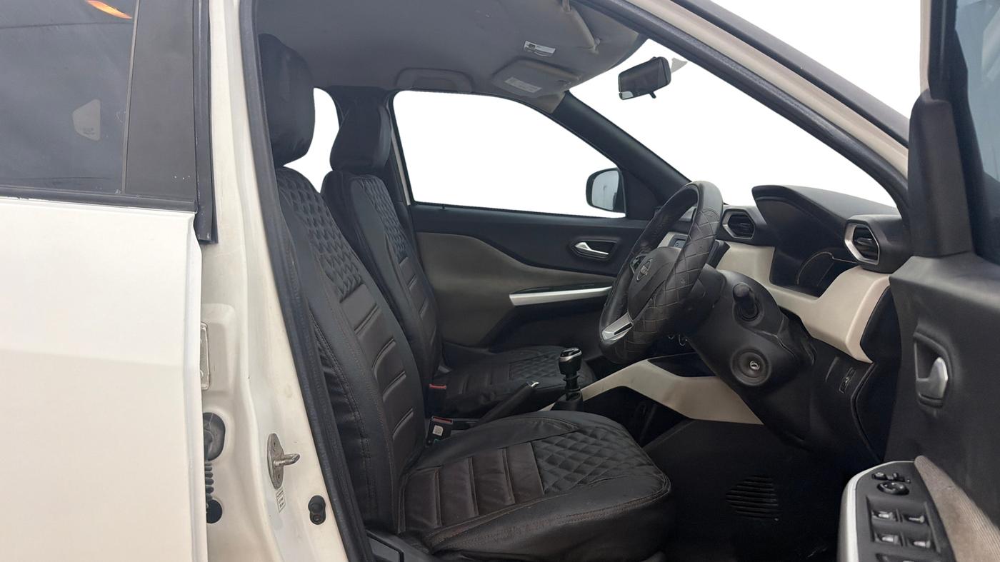 2021 Nissan MAGNITE XL, Petrol, Manual, 50,864 km, Right Side Front Door Cabin
