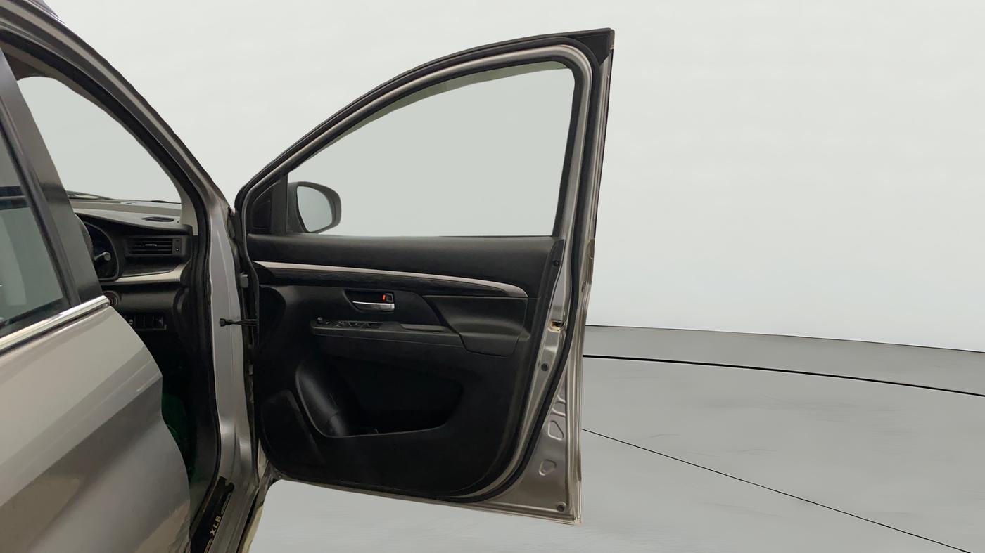 2021 Maruti XL6 ALPHA MT, Petrol, Manual, 91,052 km, RHS Front Door