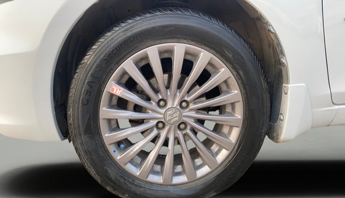2017 Maruti Ciaz ALPHA 1.4 PETROL, Petrol, Manual, 1,46,733 km, Left Front Wheel