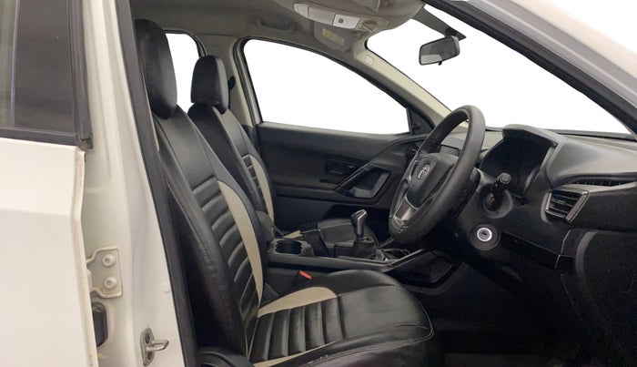 2020 Tata Harrier XE 2.0L KRYOTEC, Diesel, Manual, 92,436 km, Right Side Front Door Cabin