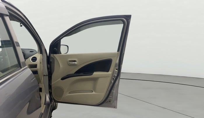 2016 Maruti Celerio VXI AMT (O), Petrol, Automatic, 94,588 km, RHS Front Door