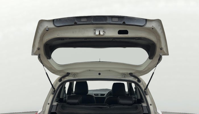 2016 Maruti Swift VXI, Petrol, Manual, 53,304 km, Boot Door Open