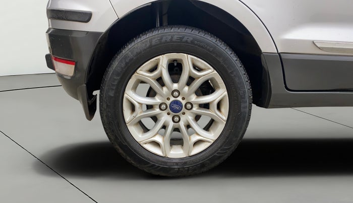 2017 Ford Ecosport TITANIUM 1.5L DIESEL, Diesel, Manual, 1,42,954 km, Right Rear Wheel