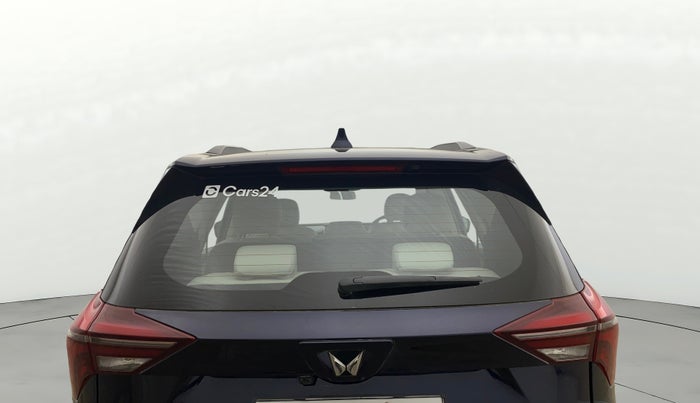 2024 Mahindra XUV700 AX 7 P AT 7 STR, Petrol, Automatic, 21,999 km, Rear Windshield