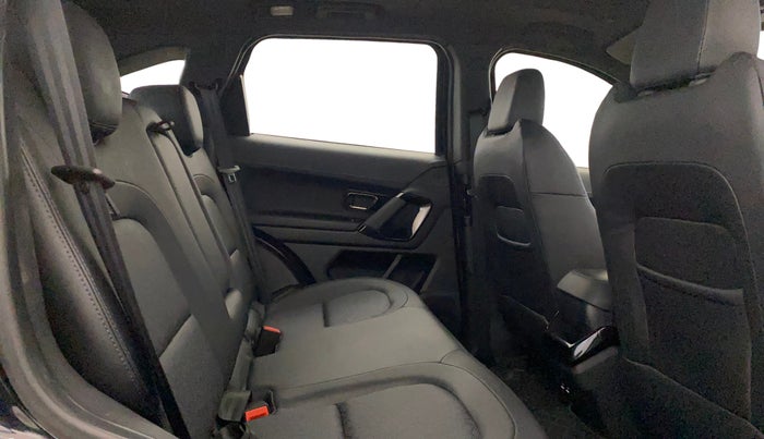 2022 Tata Harrier XZA PLUS 2.0L DARK EDITION, Diesel, Automatic, 54,957 km, Right Side Rear Door Cabin