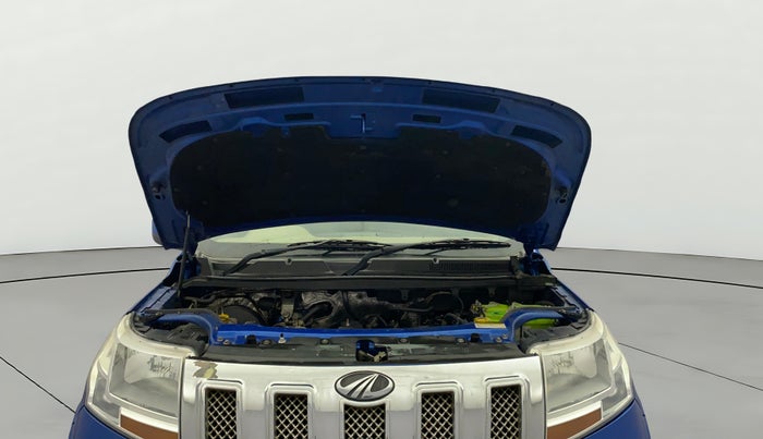 2016 Mahindra TUV300 T8 AMT, Diesel, Automatic, 1,03,494 km, Open Bonet